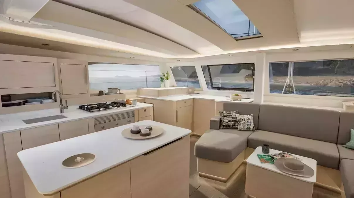 Fountaine Pajot New 44 | My Summer