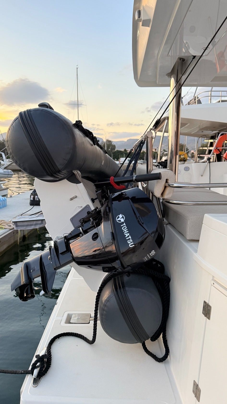 Bali 4.8 | Selena