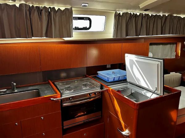 Beneteau Oceanis 41.1 | Dimitris