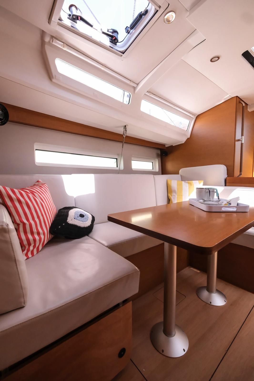 Jeanneau Sun Odyssey 440 | BonBon