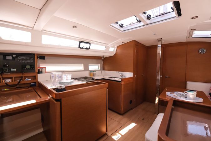 Jeanneau Sun Odyssey 440 | BonBon