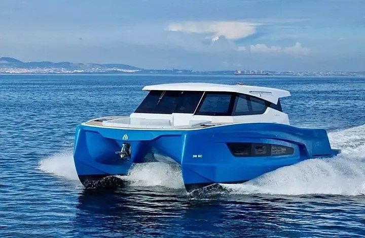 Aventura 38 SC | Falcon 2