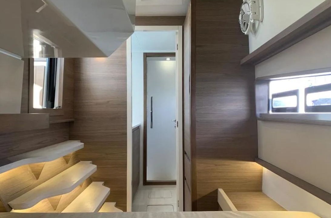 Aventura 38 SC | Falcon 2