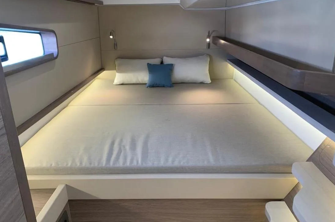 Aventura 38 SC | Falcon 2