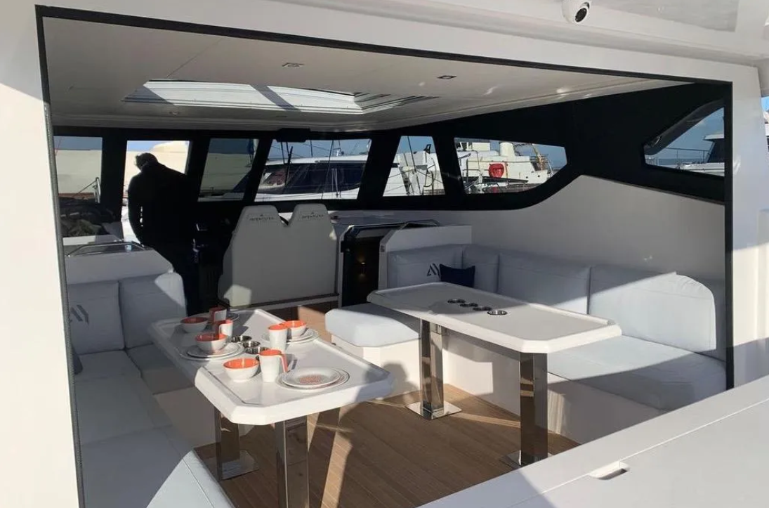 Aventura 38 SC | Falcon 2