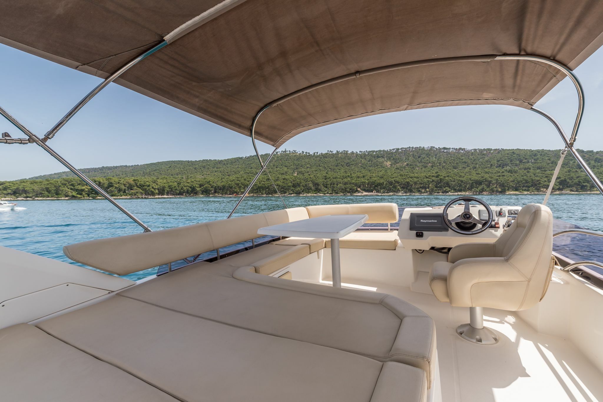 Jeanneau Prestige 400 Fly | Lino
