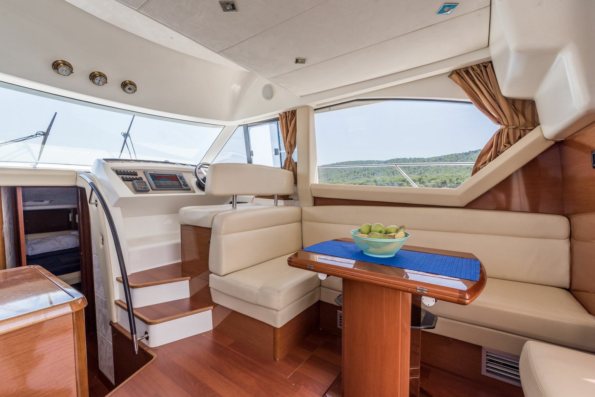 Jeanneau Prestige 400 Fly | Lino