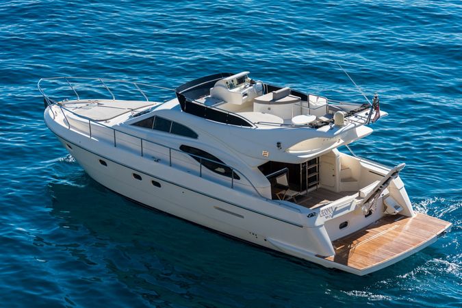 Ferretti 430 | Leona