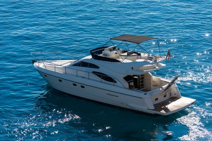 Ferretti 430 | Leona
