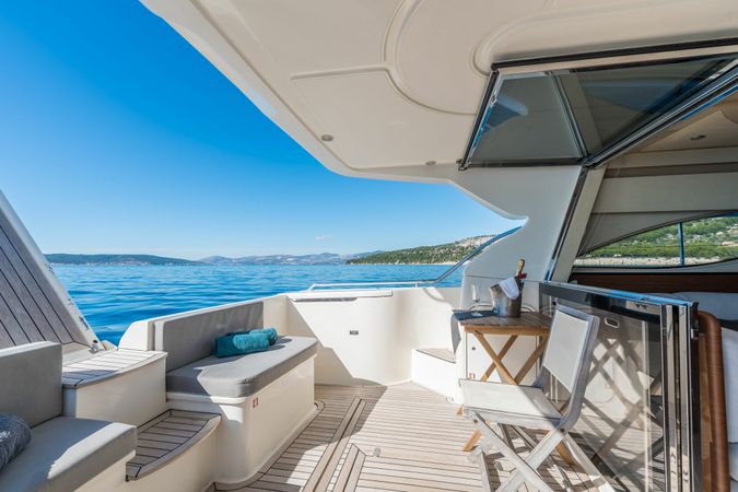 Ferretti 430 | Leona