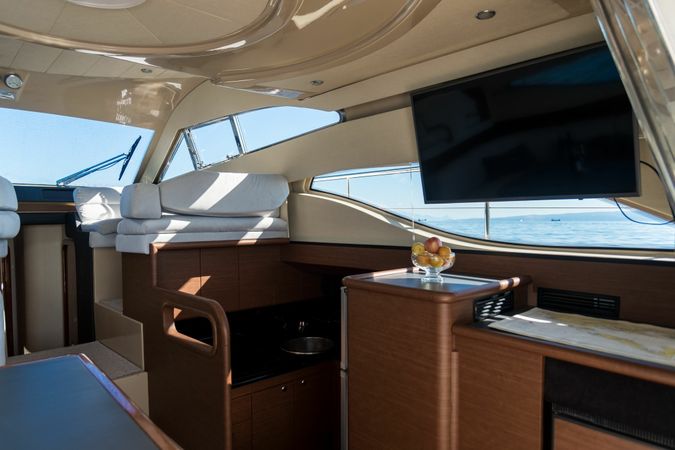 Ferretti 430 | Leona