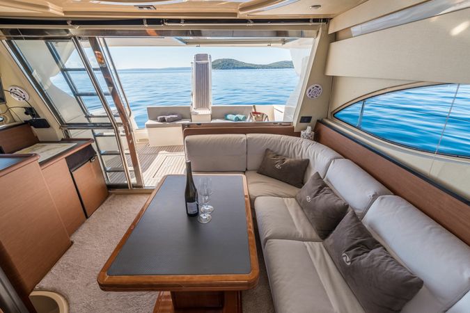Ferretti 430 | Leona