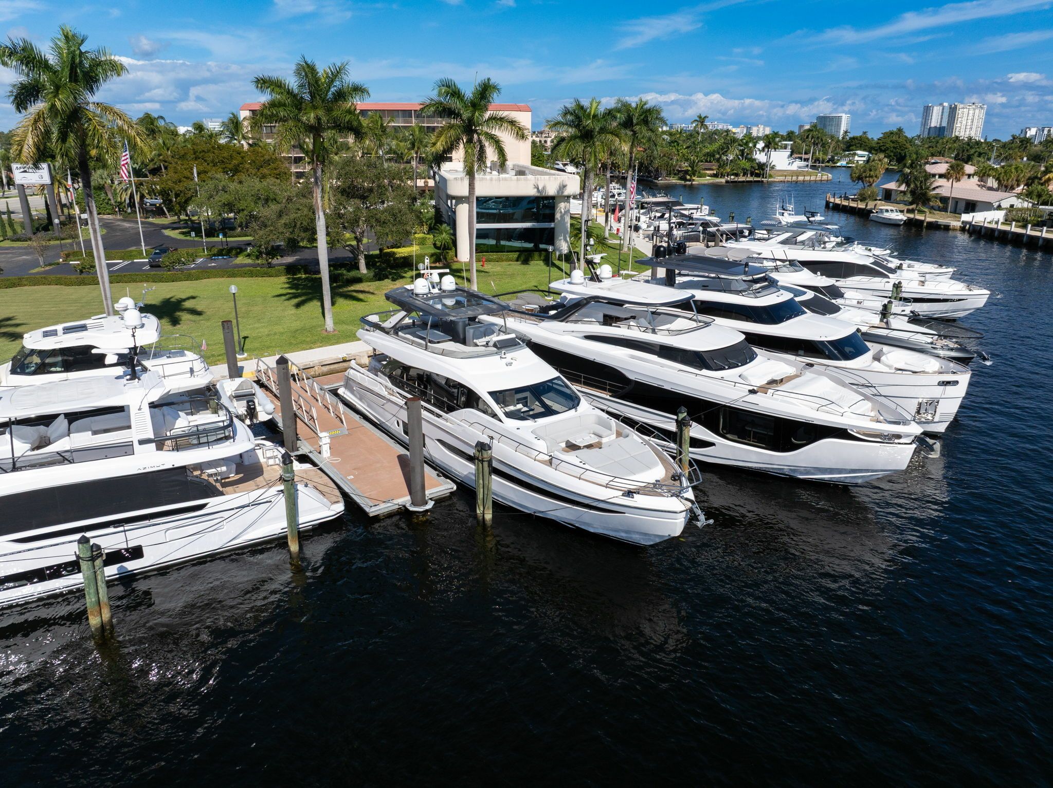 Azimut 78 | Island Time