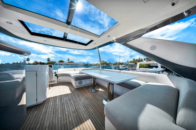 Azimut 78 | Island Time