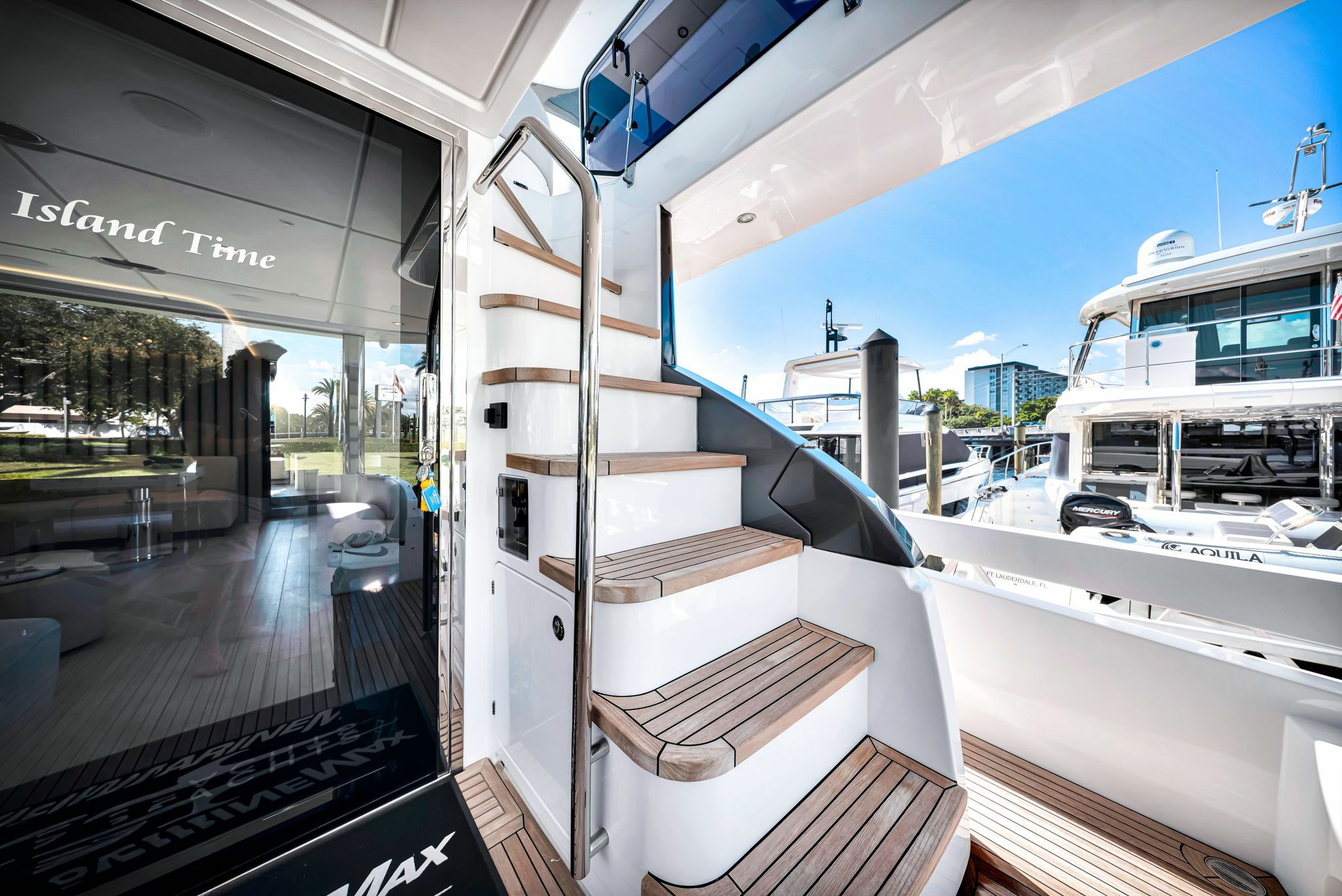 Azimut 78 | Island Time