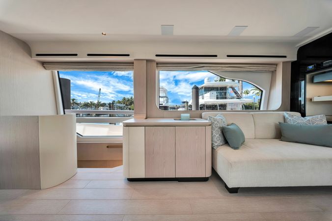 Azimut 78 | Island Time