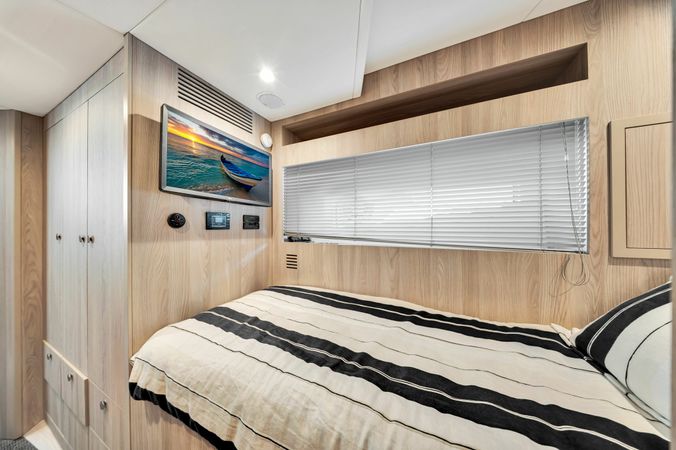 Azimut 78 | Island Time