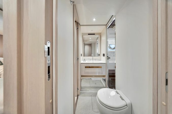 Azimut 78 | Island Time