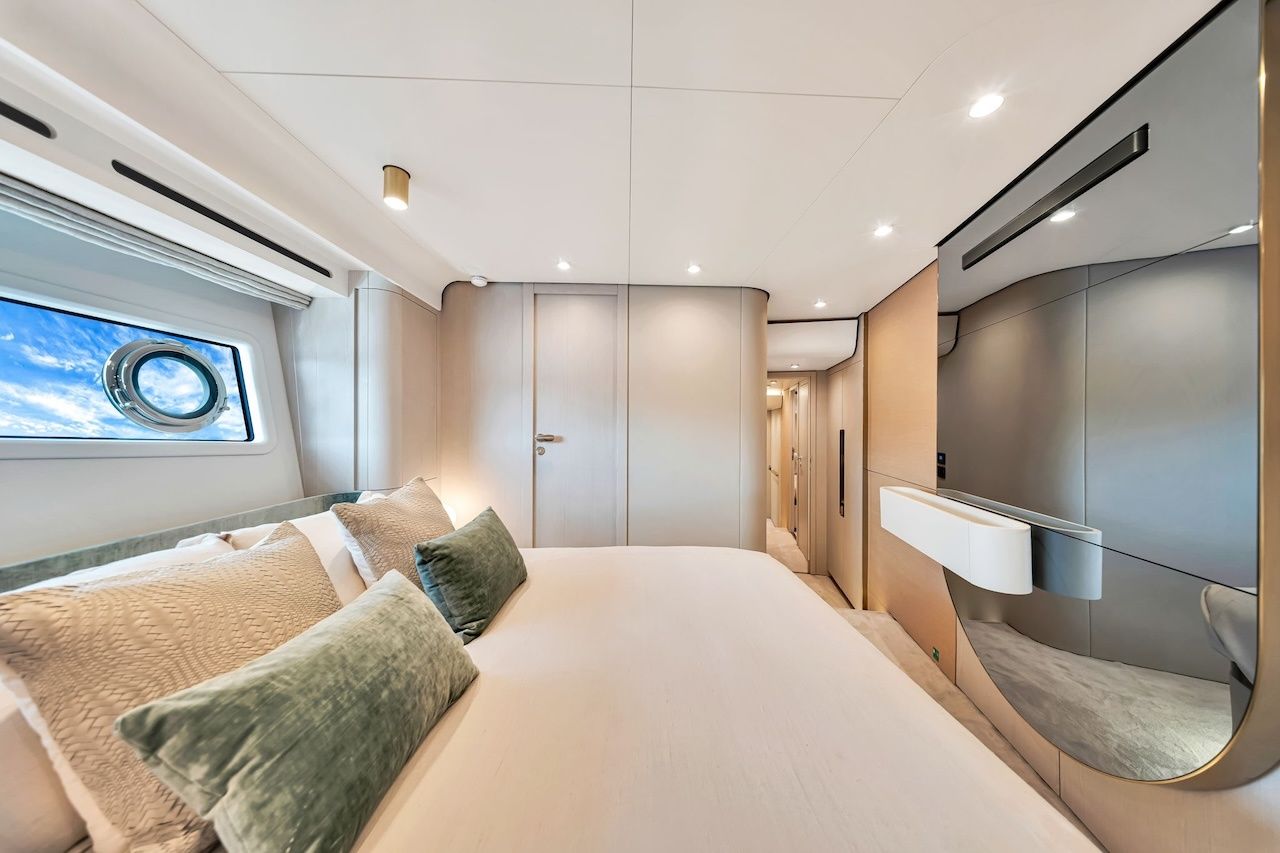 Azimut 78 | Island Time