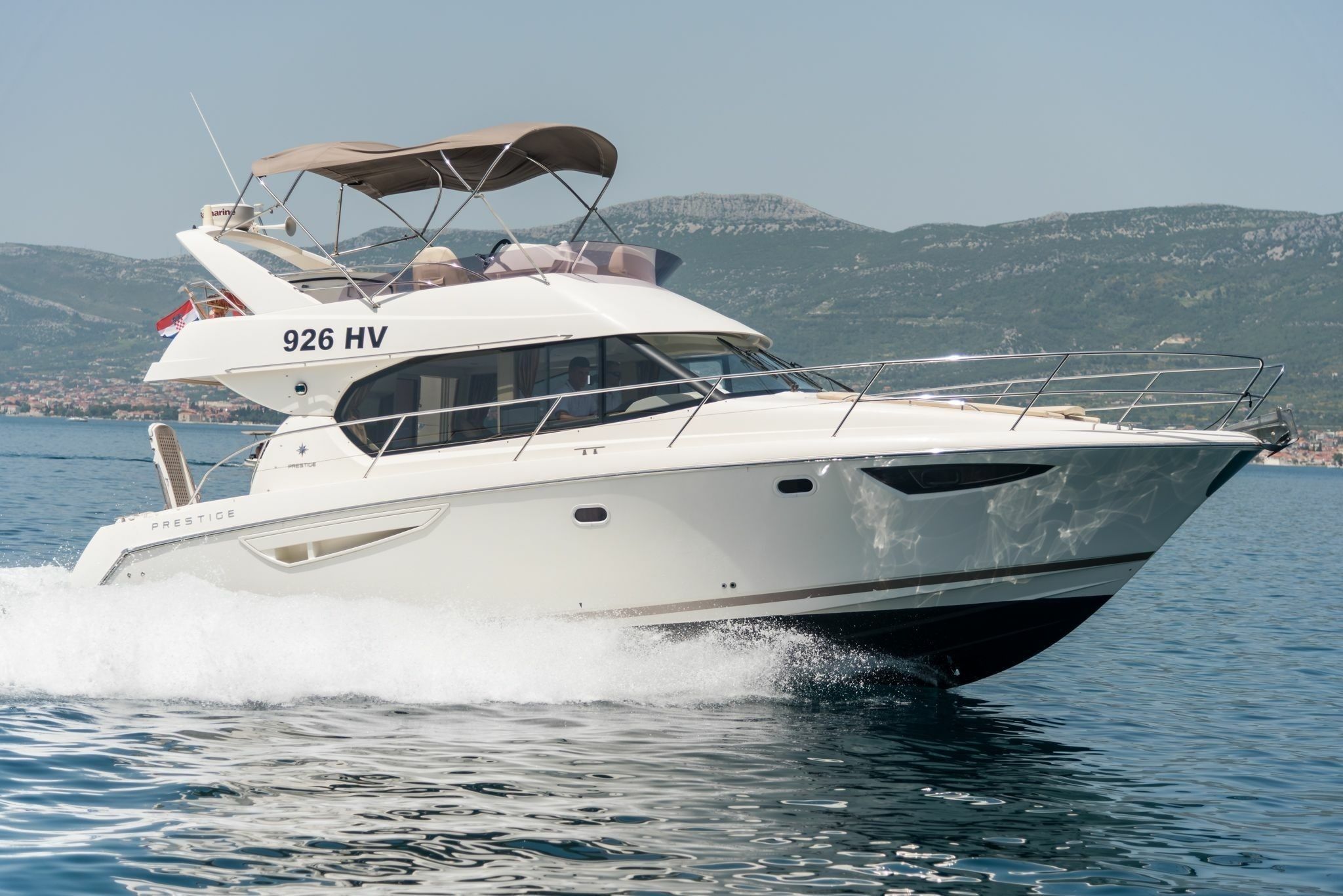 Jeanneau Prestige 400 Fly | Lino