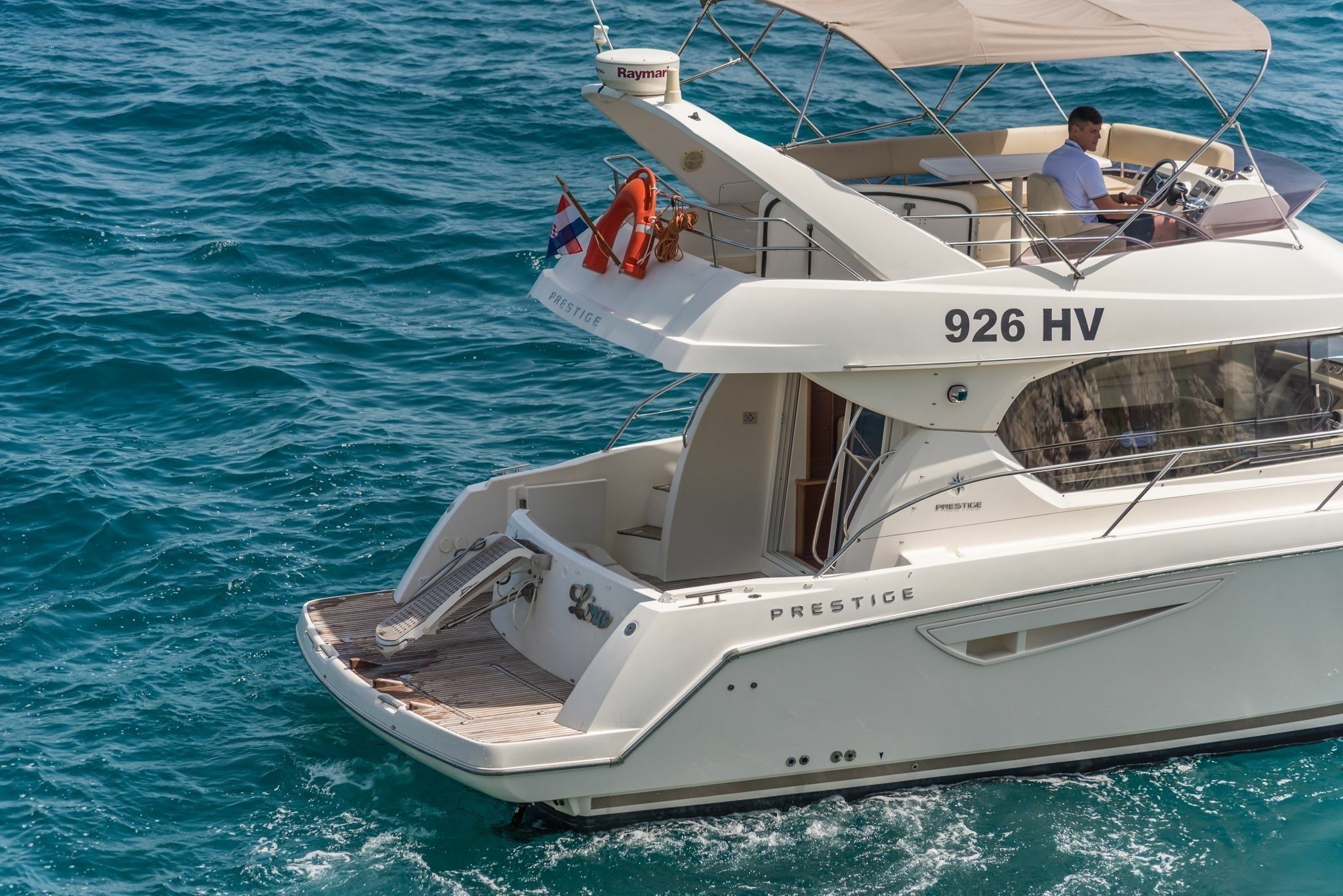 Jeanneau Prestige 400 Fly | Lino