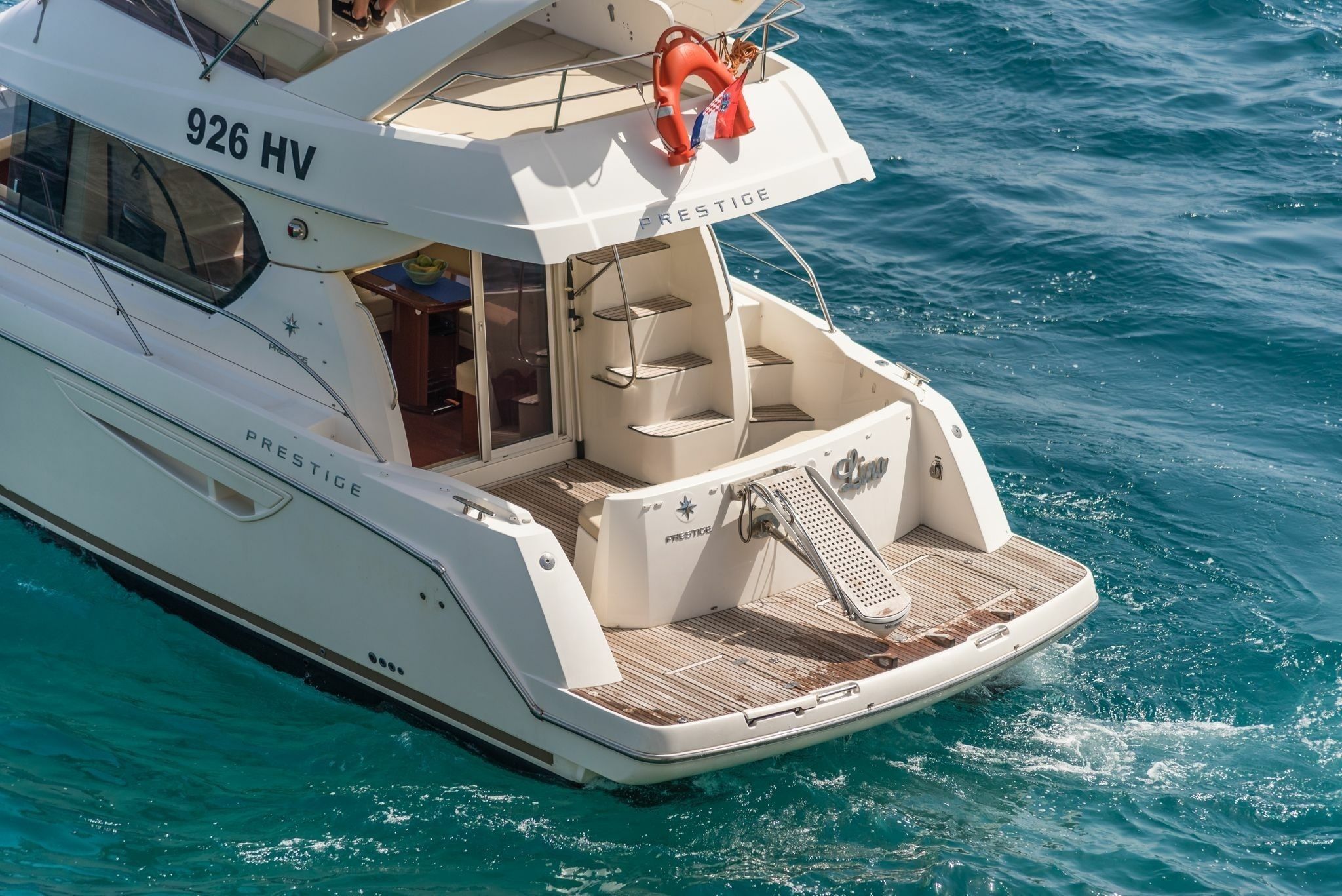 Jeanneau Prestige 400 Fly | Lino
