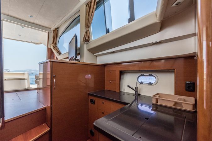 Jeanneau Prestige 400 Fly | Lino
