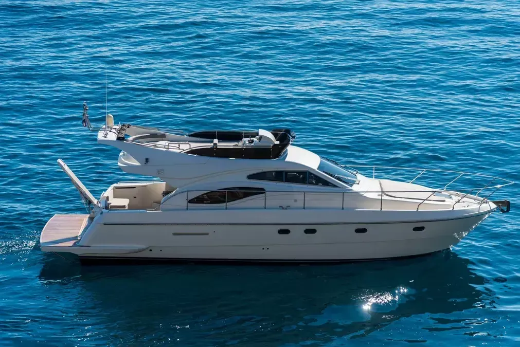 Ferretti 430 | Leona
