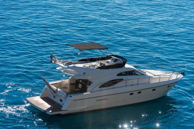 Ferretti 430 | Leona