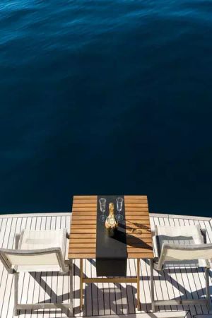 Ferretti 430 | Leona