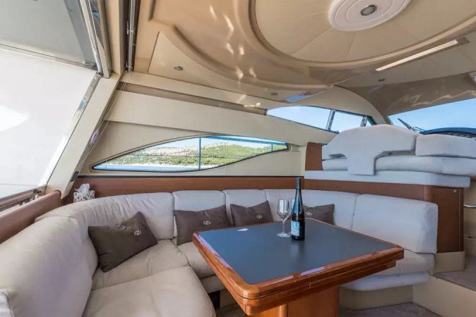 Ferretti 430 | Leona