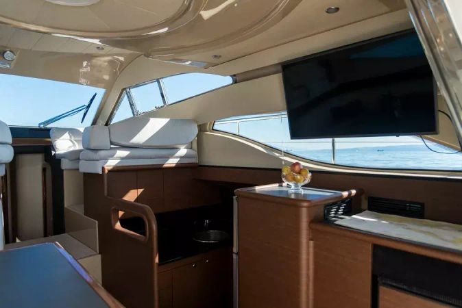 Ferretti 430 | Leona