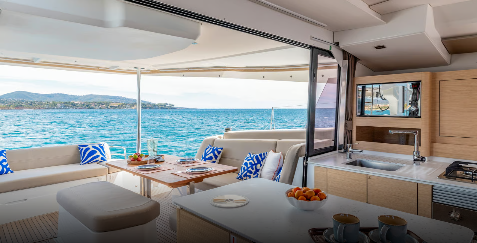 Fountaine Pajot New 44 | Chora