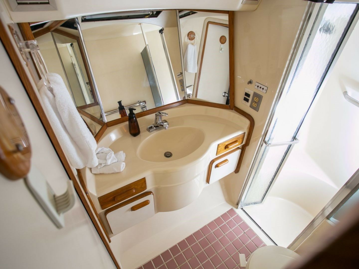 Sea Ray 500 Sundancer | Atenea