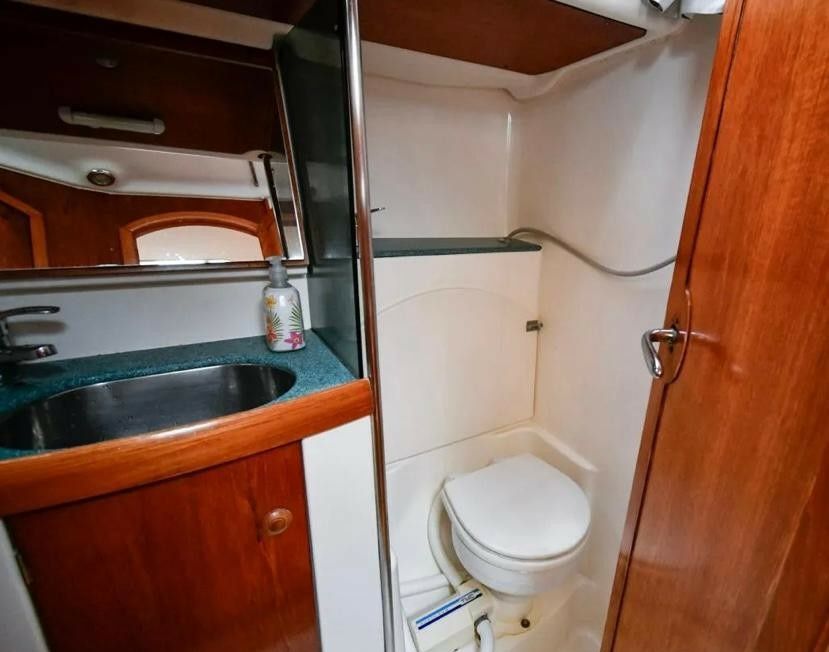 Jeanneau Sun Odyssey 43 | Good Breeze