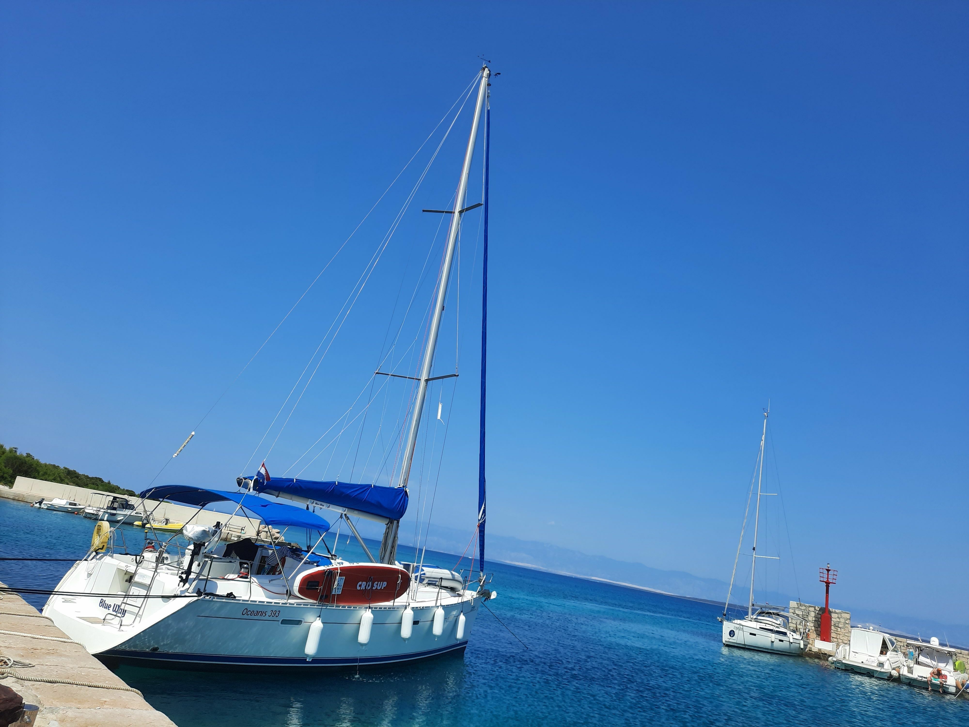 Beneteau Oceanis 393 | Blue Way