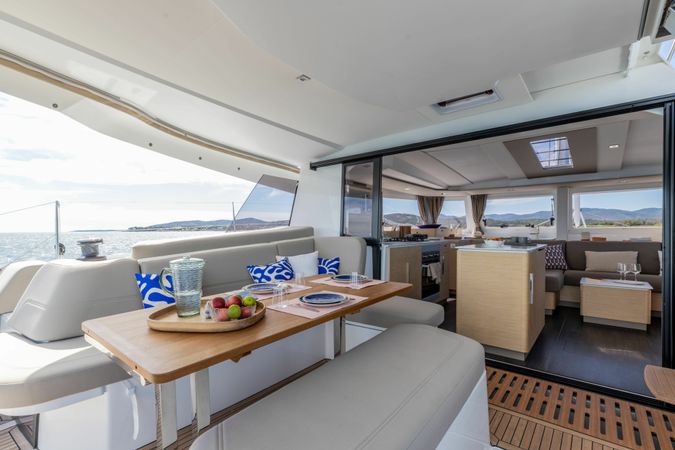 Fountaine Pajot FP44 | Diver Dog