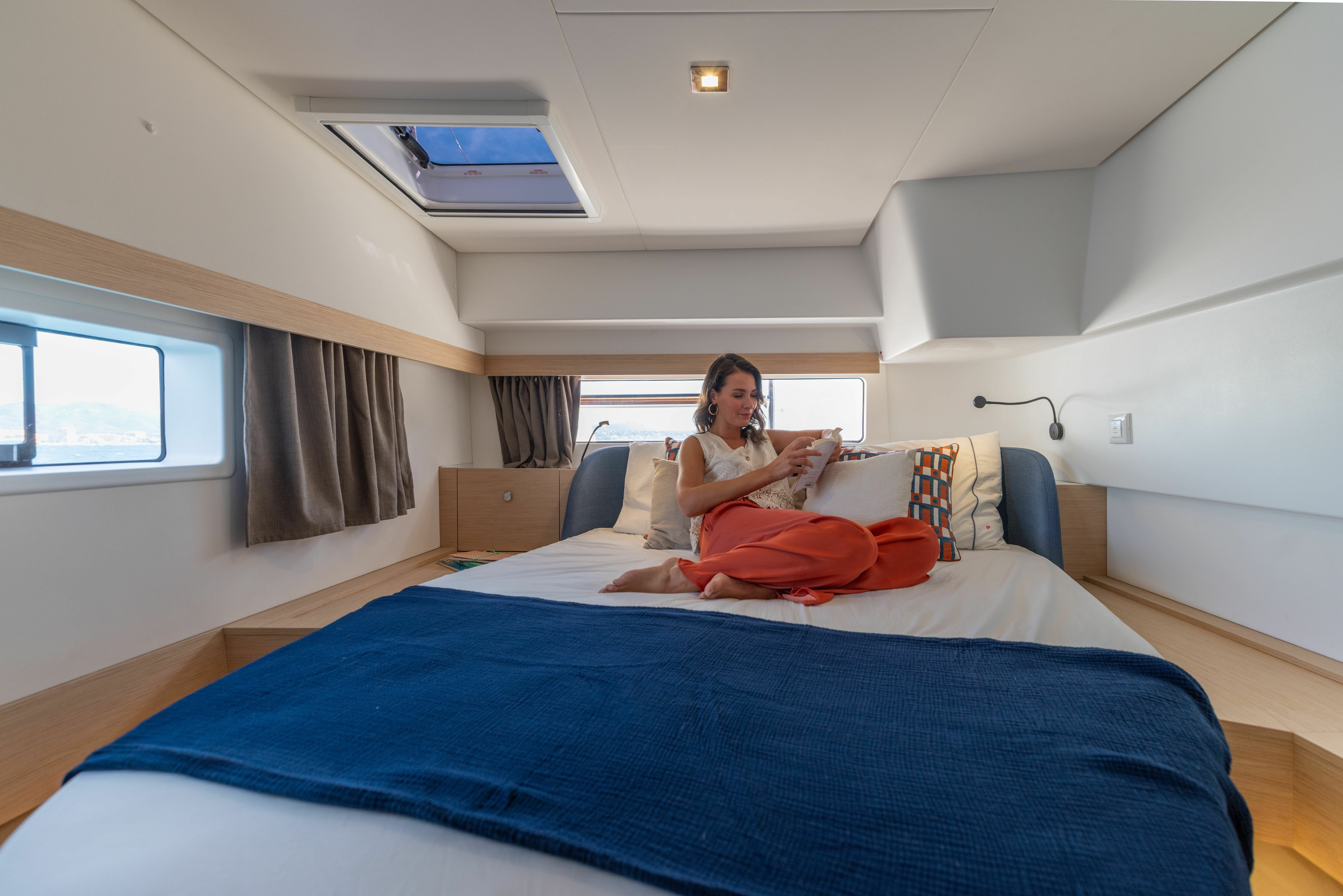 Fountaine Pajot FP44 | Diver Dog