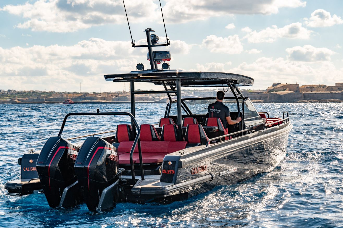 Axopar SC Brabus Line 37 | Caligula