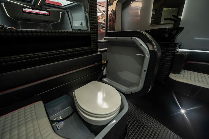 Axopar SC Brabus Line 37 | Caligula