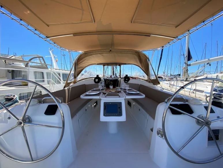 Beneteau Cyclades 43.4 | Orion 11
