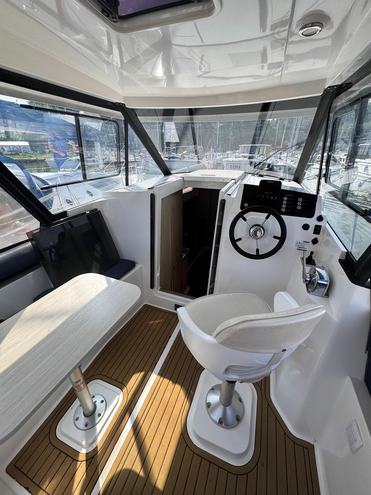Northman Nexus Revo 870 | Leni