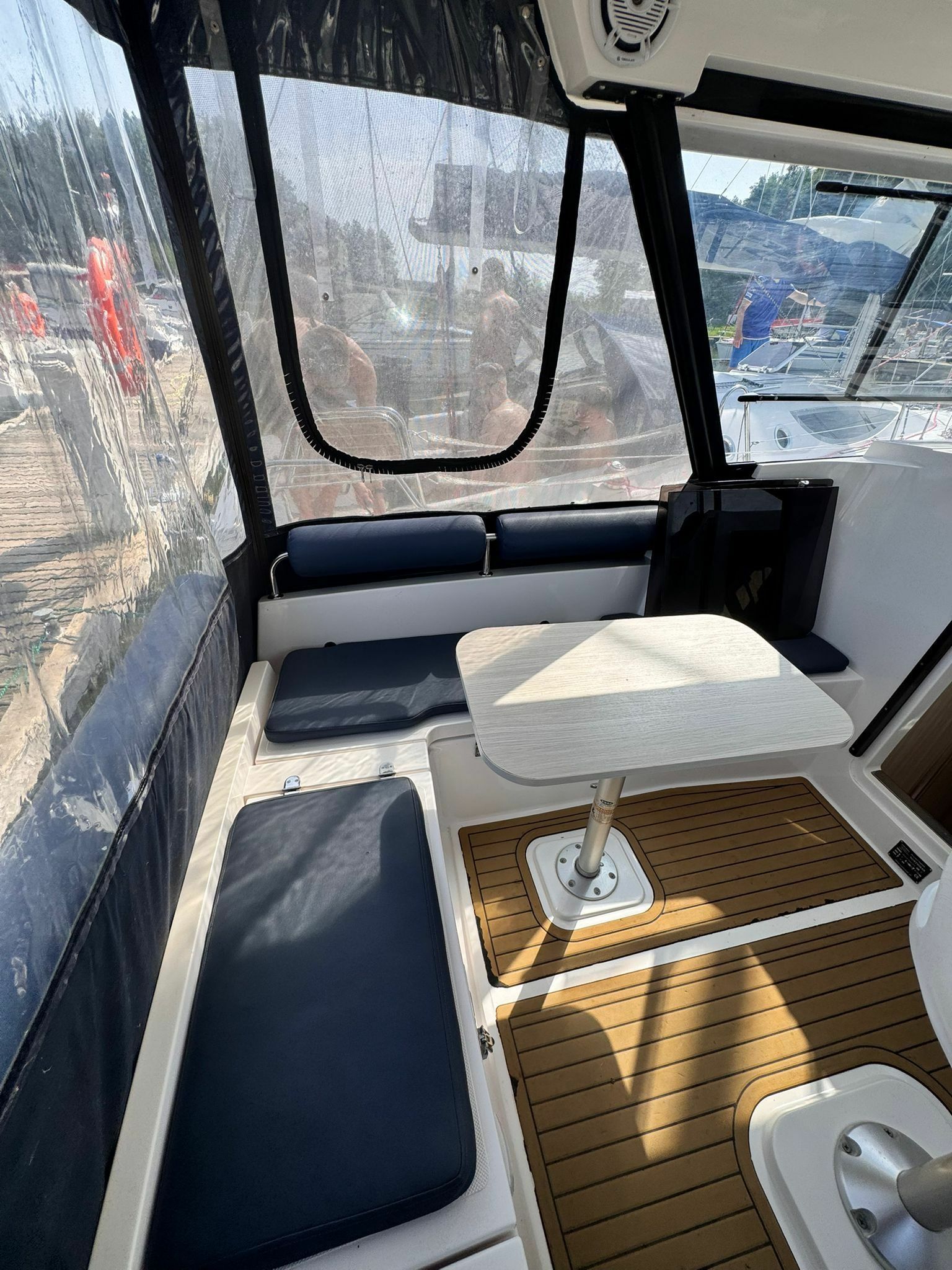 Northman Nexus Revo 870 | Leni