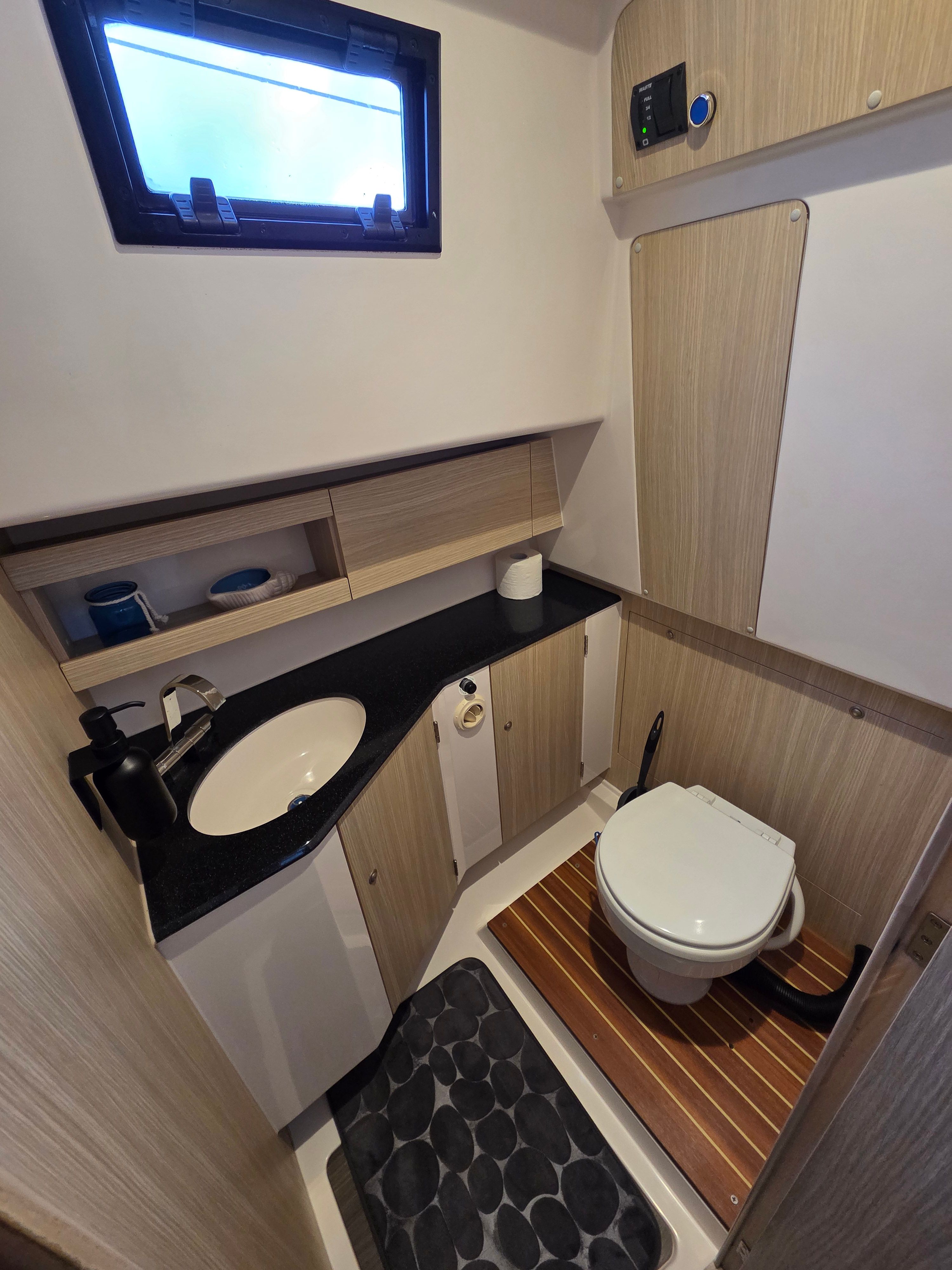Northman Nexus Revo 870 | Leni