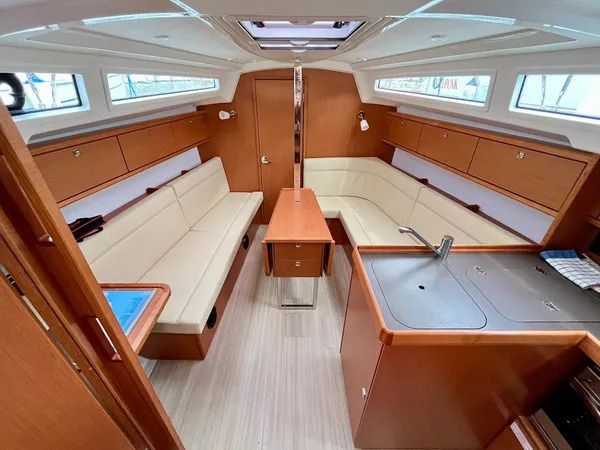 Bavaria Cruiser 34 | Siesta 4