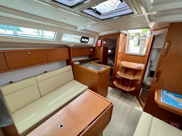 Bavaria Cruiser 34 | Siesta 4