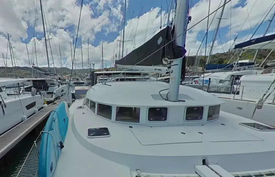 Lagoon 380 | Fakarava