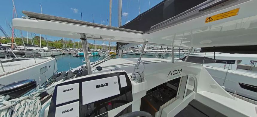 Lagoon 380 | Fakarava