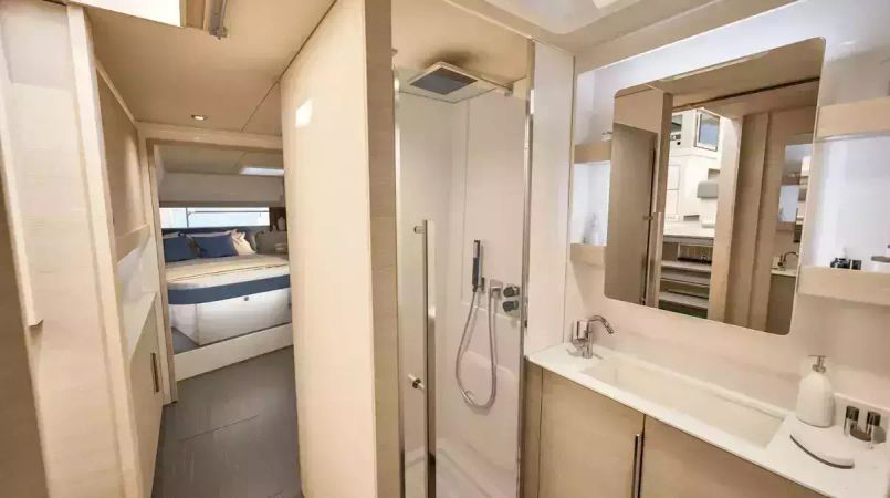 Fountaine Pajot New 44 | Tortuga