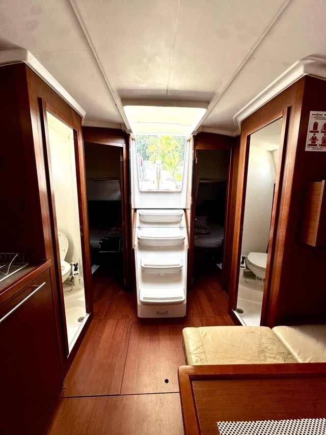 Beneteau Oceanis 38.1 | Ida